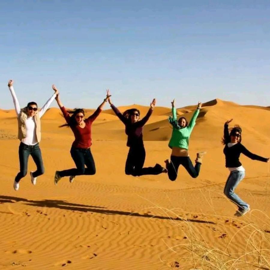 Desert Lover'S Luxury Camp เมอร์ซูกา ภายนอก รูปภาพ