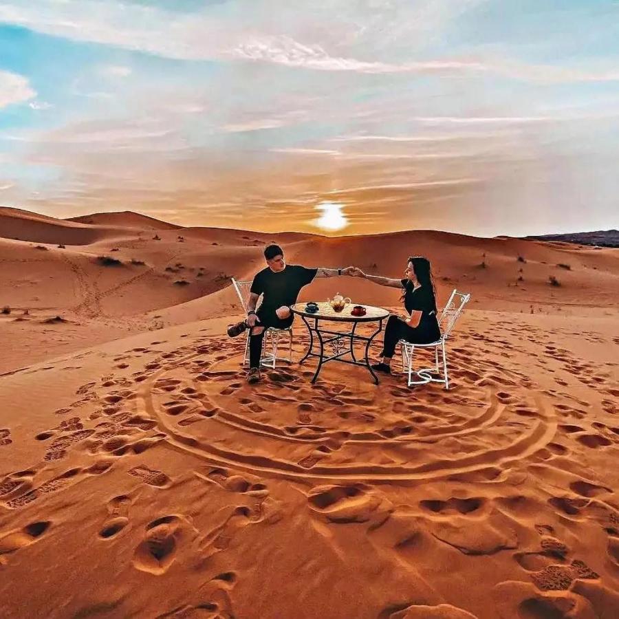 Desert Lover'S Luxury Camp เมอร์ซูกา ภายนอก รูปภาพ